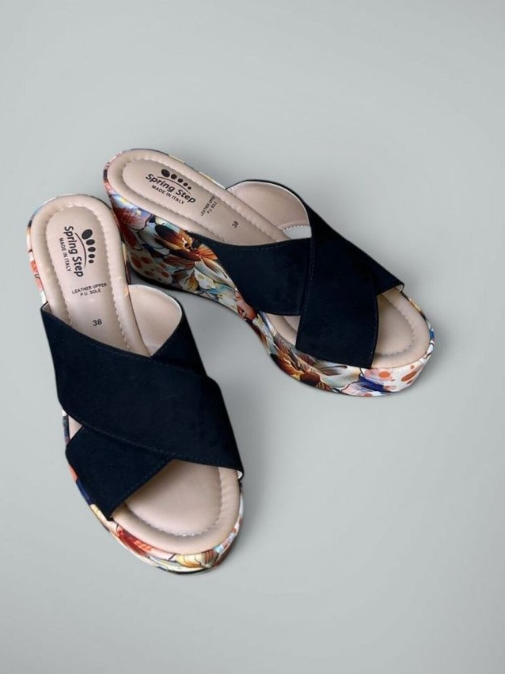 Spring Step Italian Suede Layne Flower Wedge Sandals Size 38 7.5-8 NIB